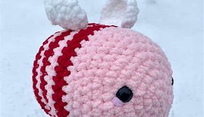 Crochet Valentine Bee