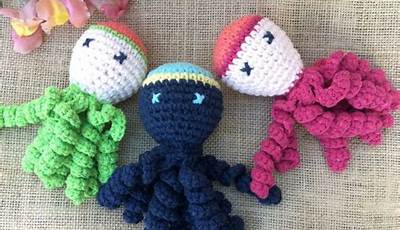 Crochet Valentine Octopus
