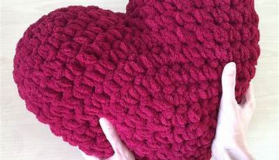 Crochet Valentine Pillow Free Pattern