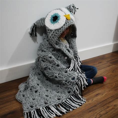 Crochet Owl Hooded Blanket Pattern