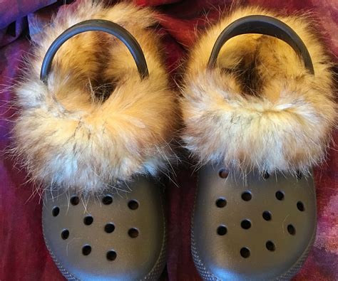 crocs shoes with fur lining