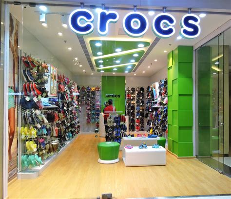 crocs store in delhi