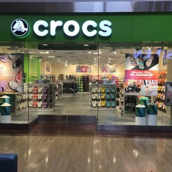 crocs store locations near me