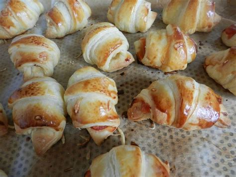 Croissant knacki avec sauce moutarde