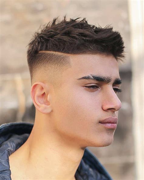 Crop Haircut: The Trending Hairstyle Of 2023