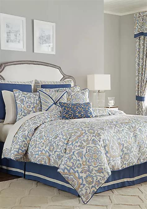 Croscill Janine Comforter Set