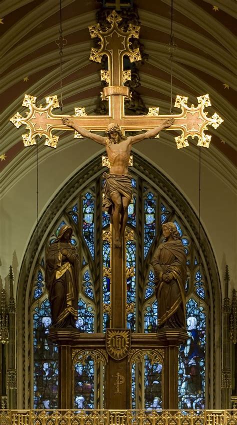 crosses in catholic churches