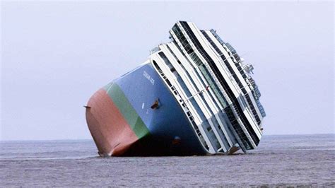 cruise ship crash 2022