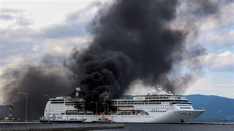 cruise ship fire in greece