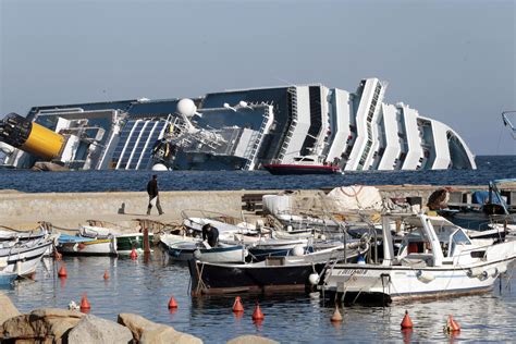 cruise ship sinking 2016