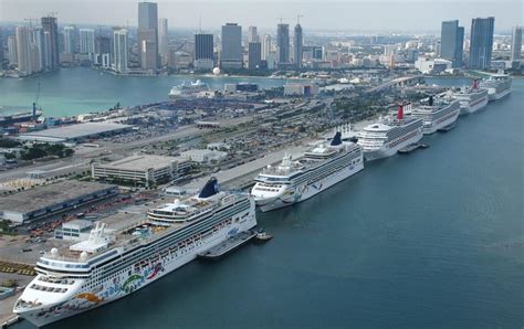 cruise ships docked in miami