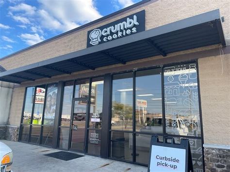 crumbl fort wayne