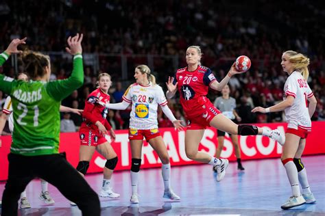 Unleash Historical Heroes: How One Epic Strategy Crushed Austria's Fortunes