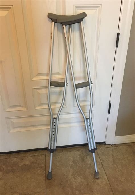 Crutches Used