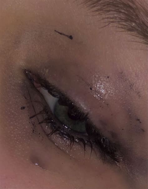 Crying Mascara Aesthetic