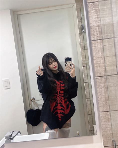 .hib Clowngirl 100 Intimate Collection: 2026 Edition