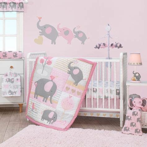 Cuarto De Bebe De Elefante