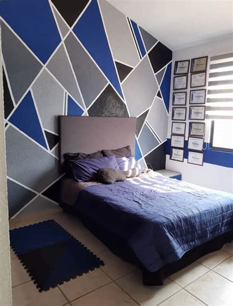 Cuarto Pintado Con Lineas