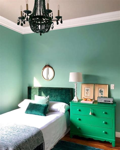 Cuarto Pintado De Verde