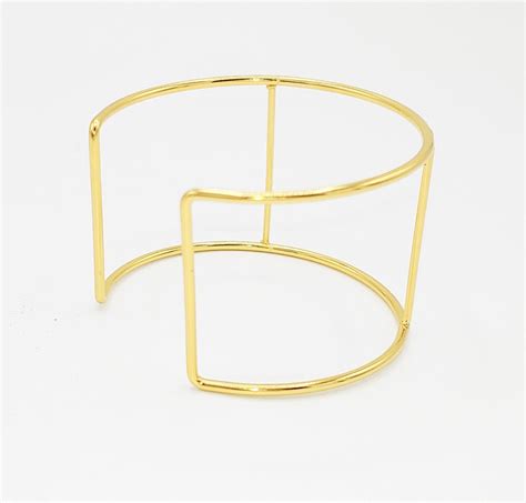 Cuff Bracelet Frames