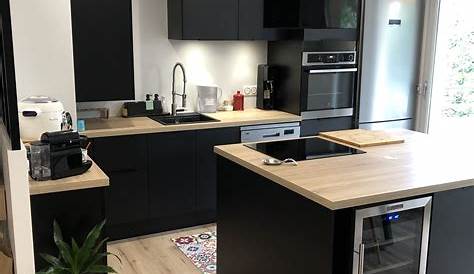 Cuisine moderne noir mat et bois Modern kitchen