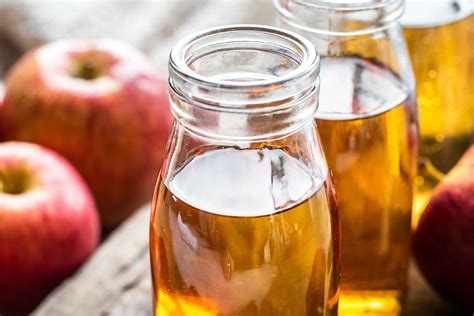 cuka sari apel menghilangkan bau kaki