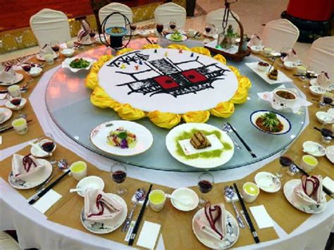 cultural dining table