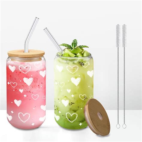 Cups With Matching Straws