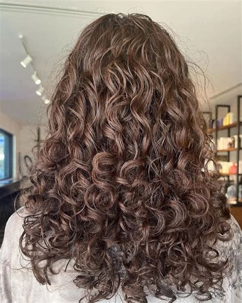 curly