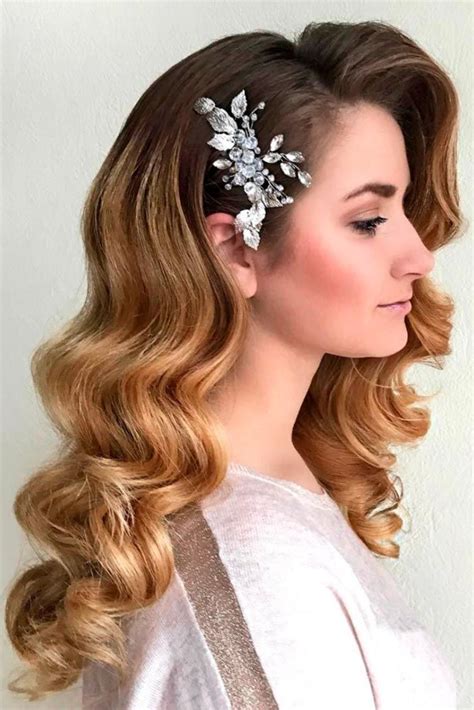  79 Gorgeous Curly Hair For Formal Events For New Style