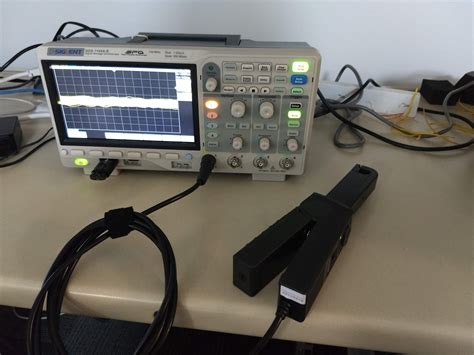 Current Probe On Oscilloscope