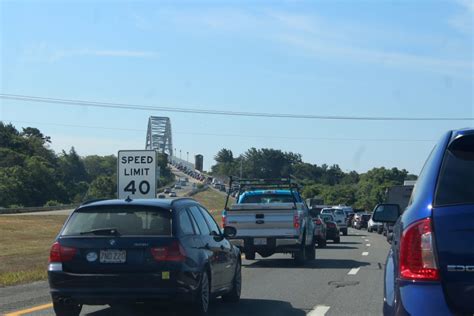 current traffic at the bourne bridge