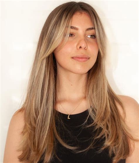 The Curtain Bangs On Long Thin Straight Hair Hairstyles Inspiration