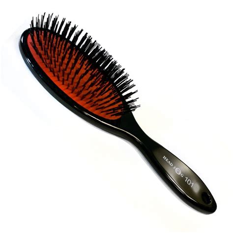 Cushion Brush