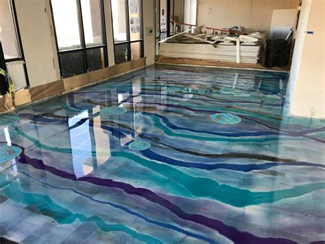 Custom epoxy floors can be applied to new or existing surfaces. Epoxy