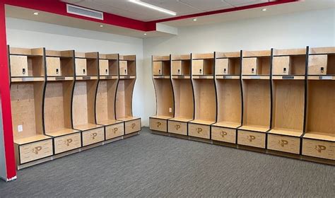custom athletic lockers