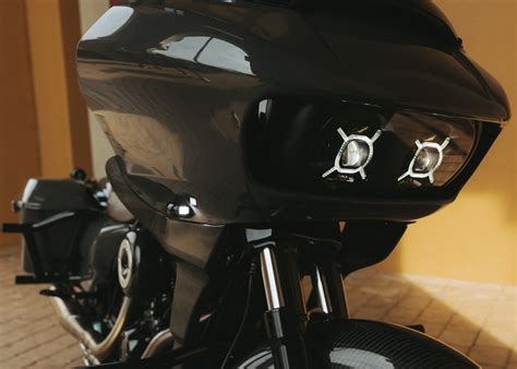 custom dynamics road glide