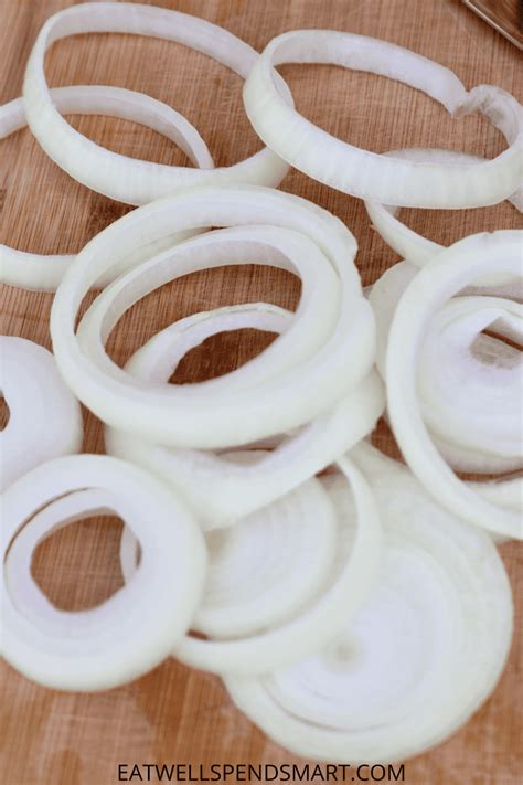 Cut Onion Circles