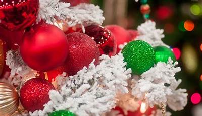 Cute Christmas Wallpaper Red And Green