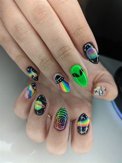 The Ultimate Guide to Out-of-This-World Cute Alien Nail Designs