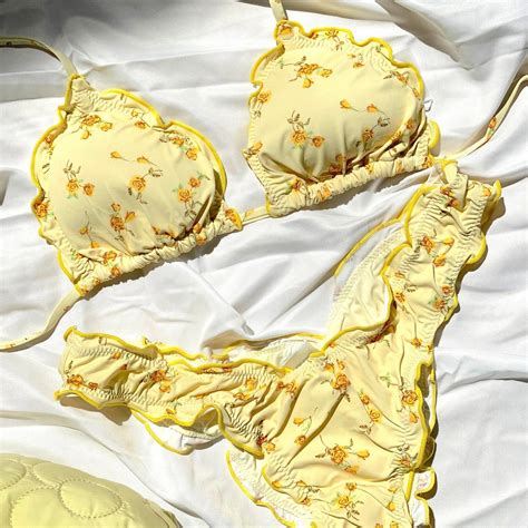 Cute Bikinis Yellow