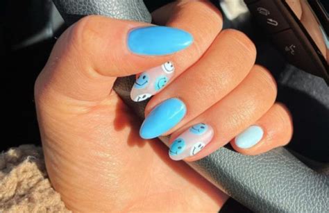 cute face nail designs