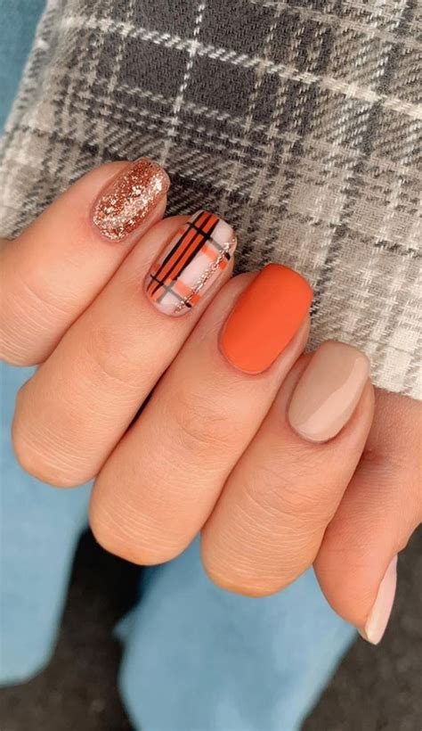 Cute Fall Plaid Nails