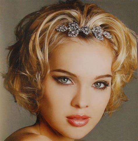 Fresh Cute Hairstyles For Short Hair Wedding With Simple Style