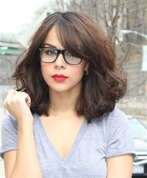 Stunning Cute Hairstyles To Wear With Glasses With Simple Style