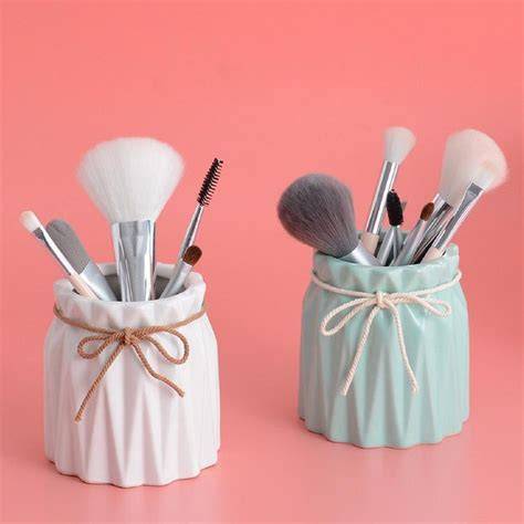 Cute Makeup Brush Holder