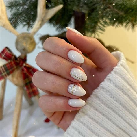 Cute Round Nails Winter