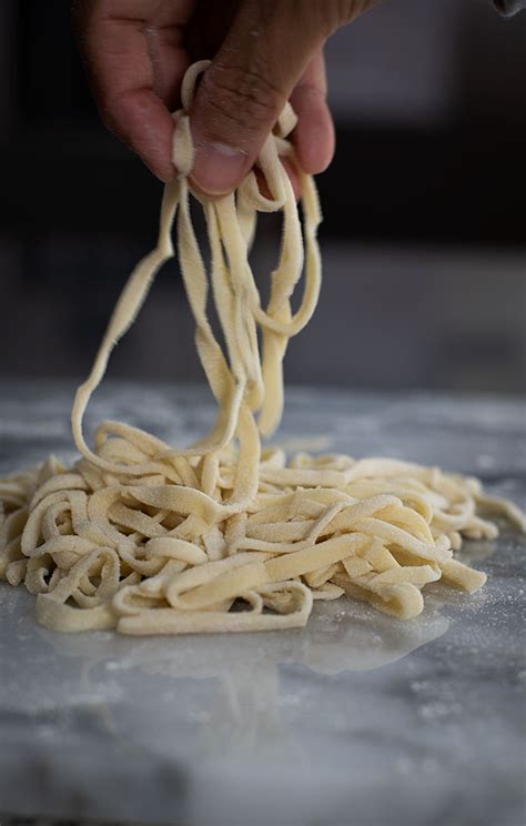Cutting noodles