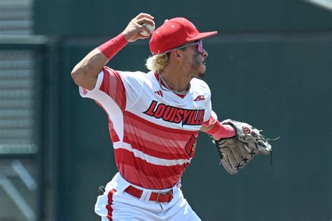 cws game 4 start time