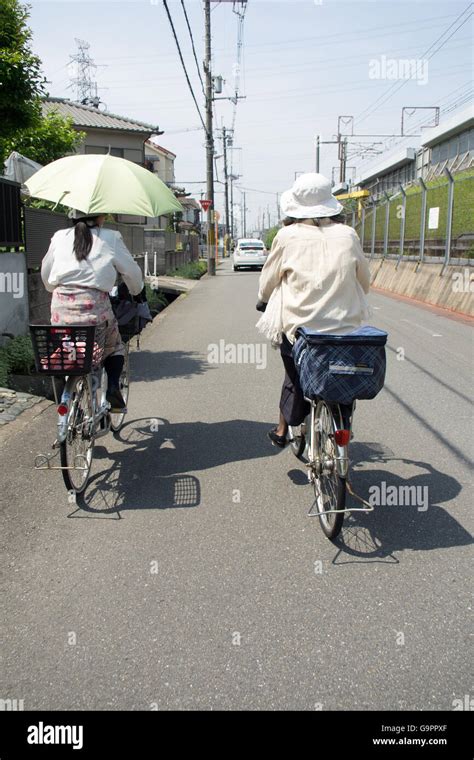 cyclists kyoto